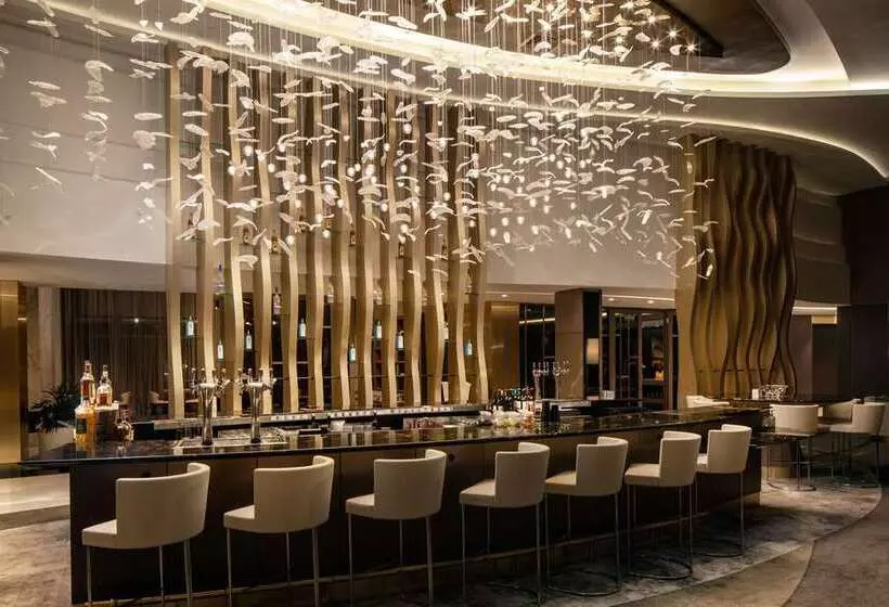 هتل Hilton Miami Aventura