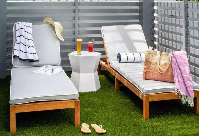 هتل Hilton Miami Aventura