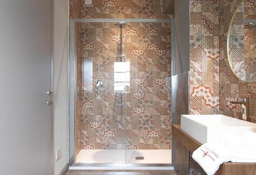 هتل Monna Caterina Wine Resort