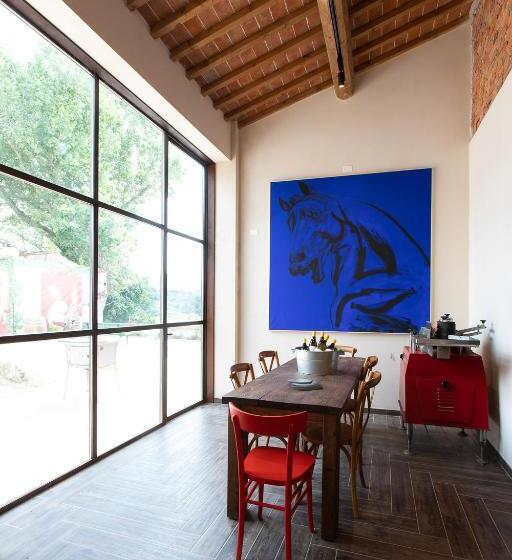 هتل Monna Caterina Wine Resort