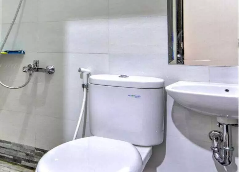 Hotelli Oyo 3346 Rukos Colombus G5