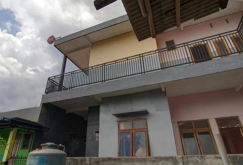 Hotell Oyo 3866 Villa Gothick