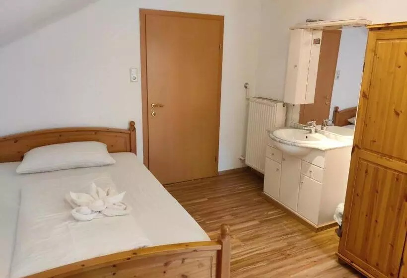 Hotelli Pension Reiterhaus