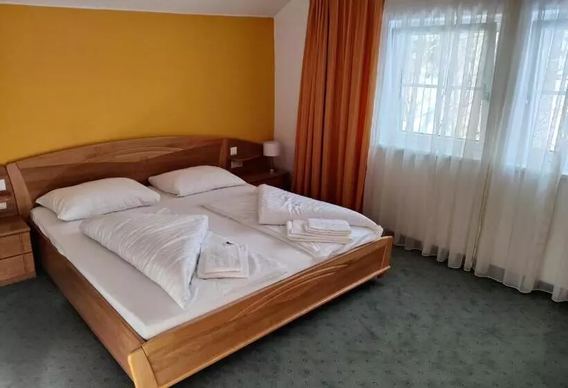 Hotelli Pension Reiterhaus