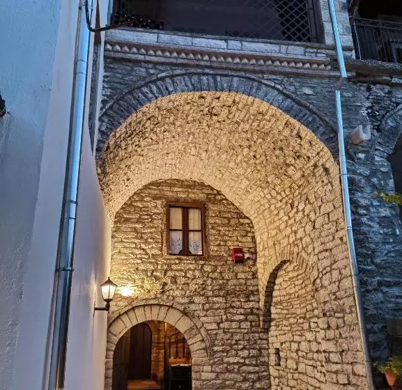 هتل Praga
