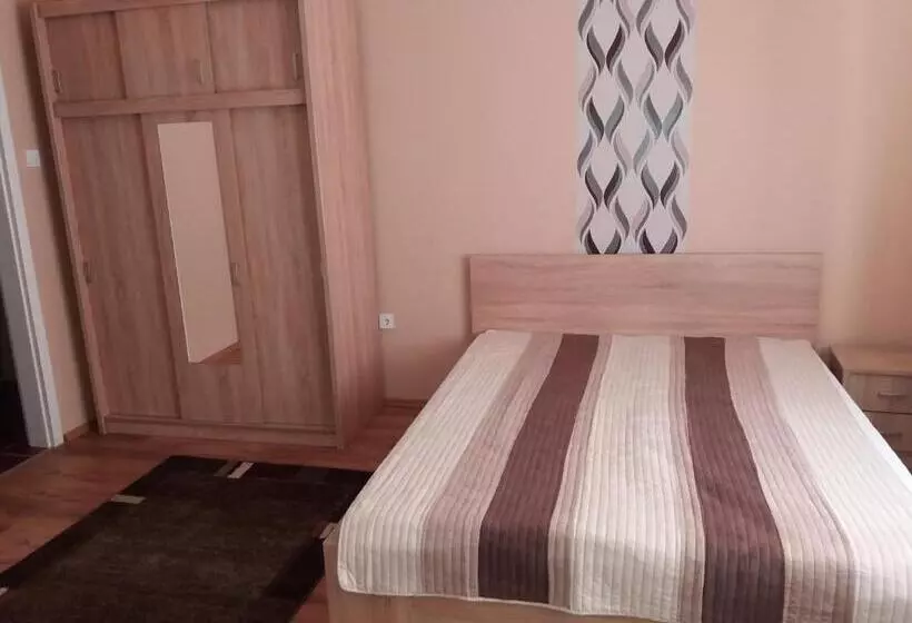 Majatalo Ezüstfenyő Vendégház