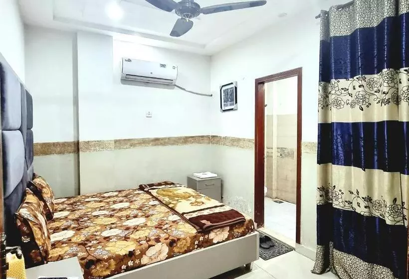 پانسیون Visit Inn
