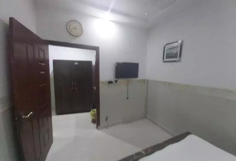 پانسیون Visit Inn