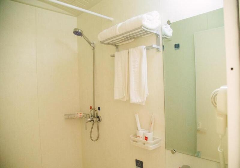 Thank Inn Chain Hotel Sanmenxia Wanda Plaza New Gantang Road