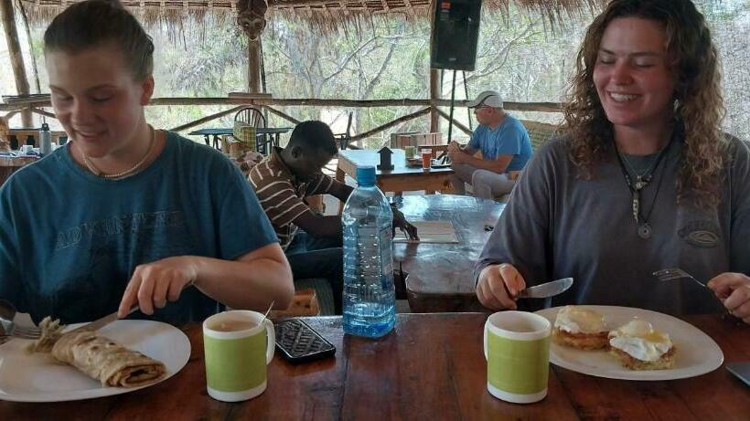 هاستل Stilts Diani Beach