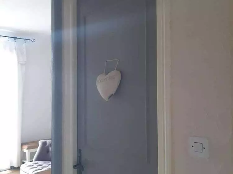 ベッドアンドブレックファースト Chambre D'hotes Le Lavoir