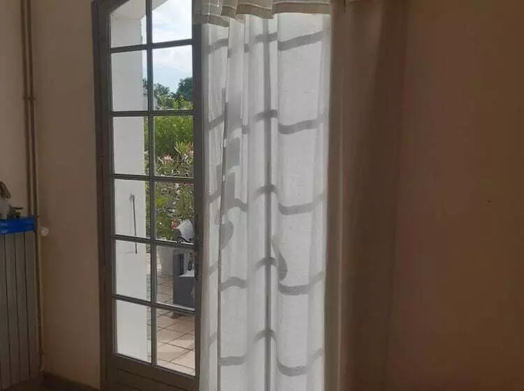 ベッドアンドブレックファースト Chambre D'hotes Le Lavoir