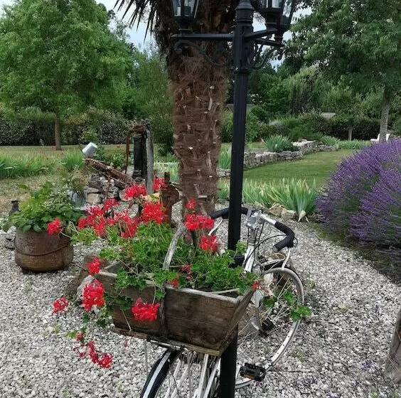 ベッドアンドブレックファースト Chambre D'hotes Le Lavoir