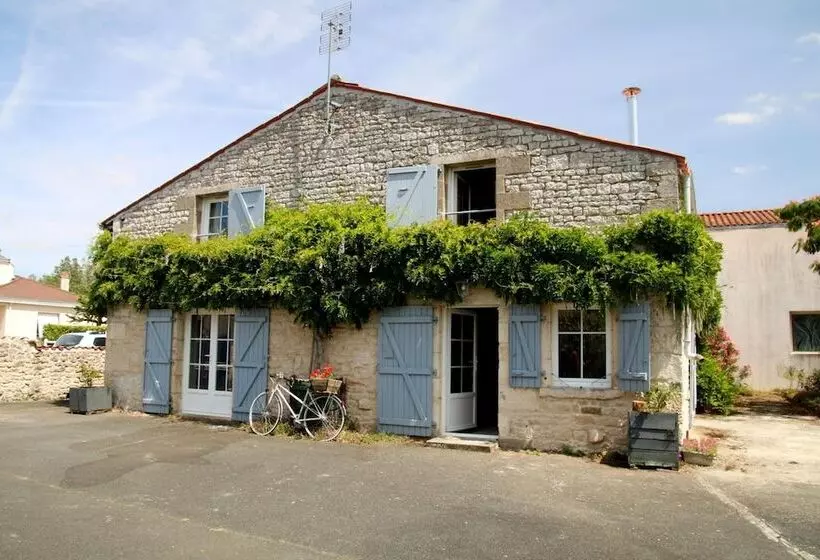 ベッドアンドブレックファースト Chambre D'hotes Le Lavoir