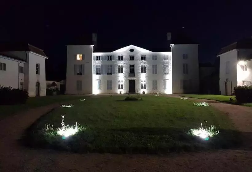 Aamiaismajoitus (B&B) Château Des Périchons