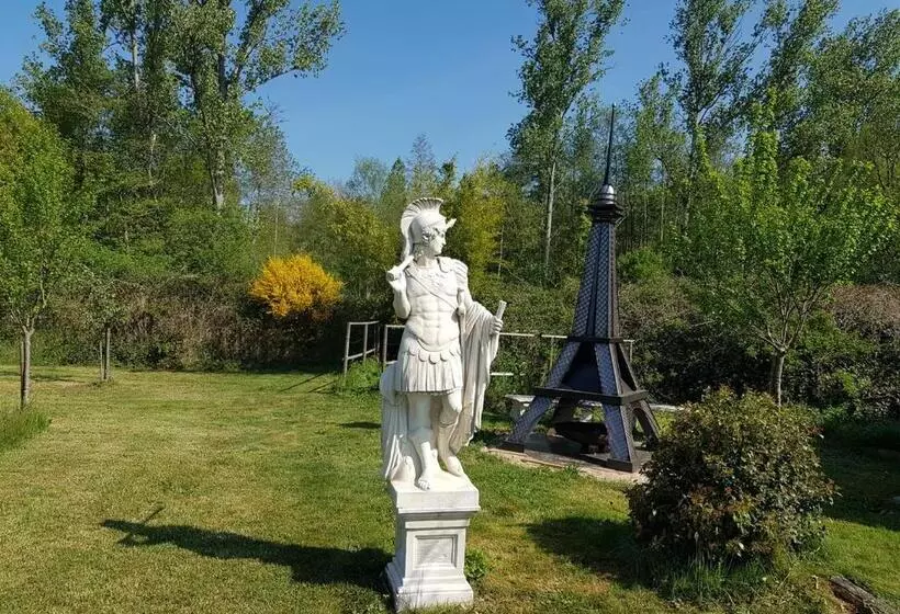 Aamiaismajoitus (B&B) Château Des Périchons