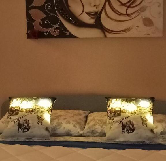 تختخواب و صبحانه La Luna E Il Sole