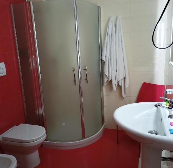 تختخواب و صبحانه La Luna E Il Sole