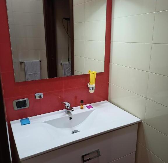 تختخواب و صبحانه La Luna E Il Sole