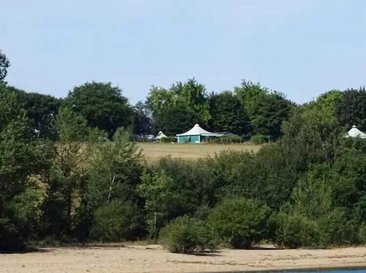 ホテル Parc Du Charouzech