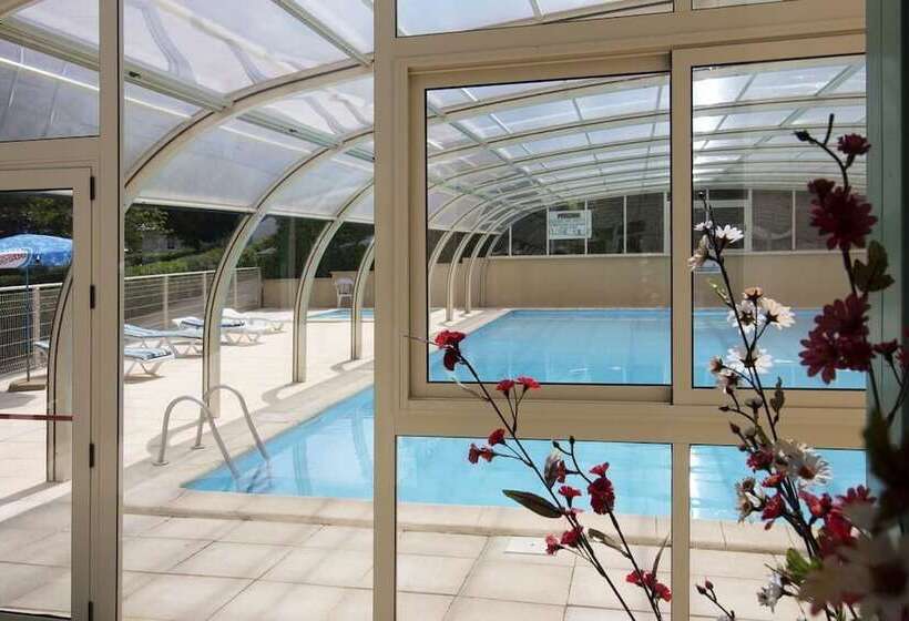 ホテル Parc Du Charouzech