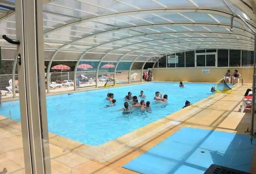 ホテル Parc Du Charouzech