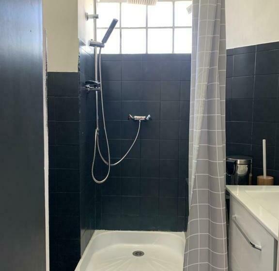 هتل Hôtel Le Petit Randonneur