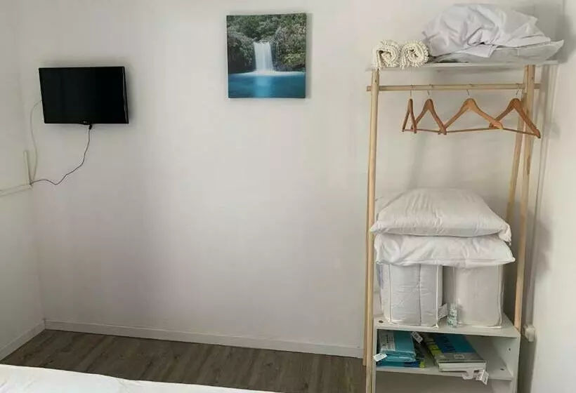 هتل Hôtel Le Petit Randonneur