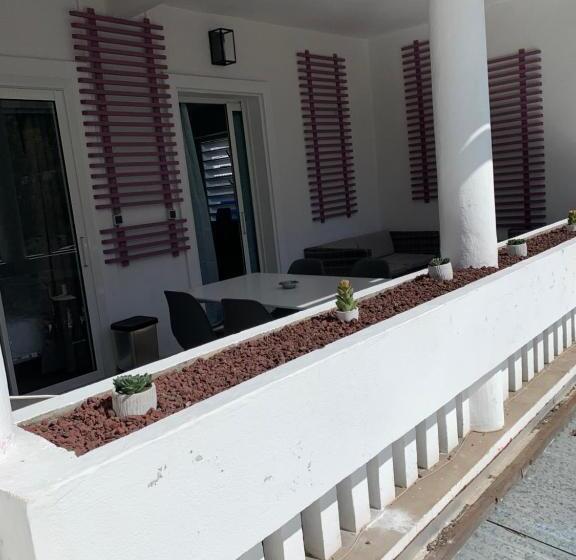 هتل Hôtel Le Petit Randonneur