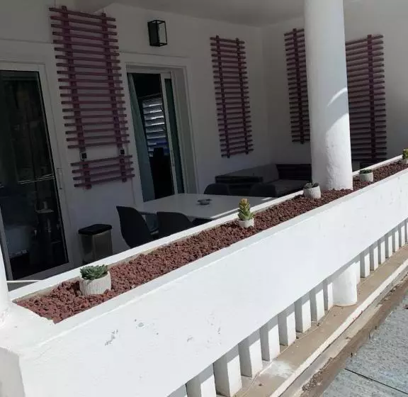 هتل Hôtel Le Petit Randonneur