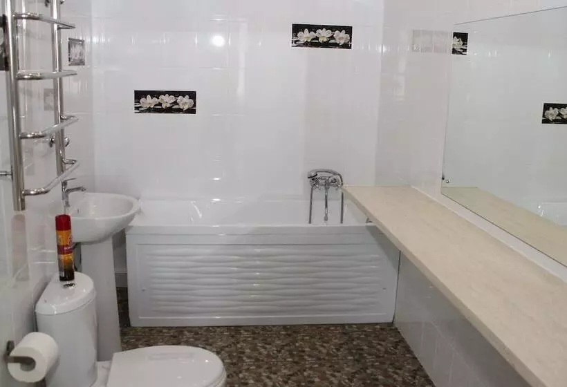 ホテル Iceberg Ugry