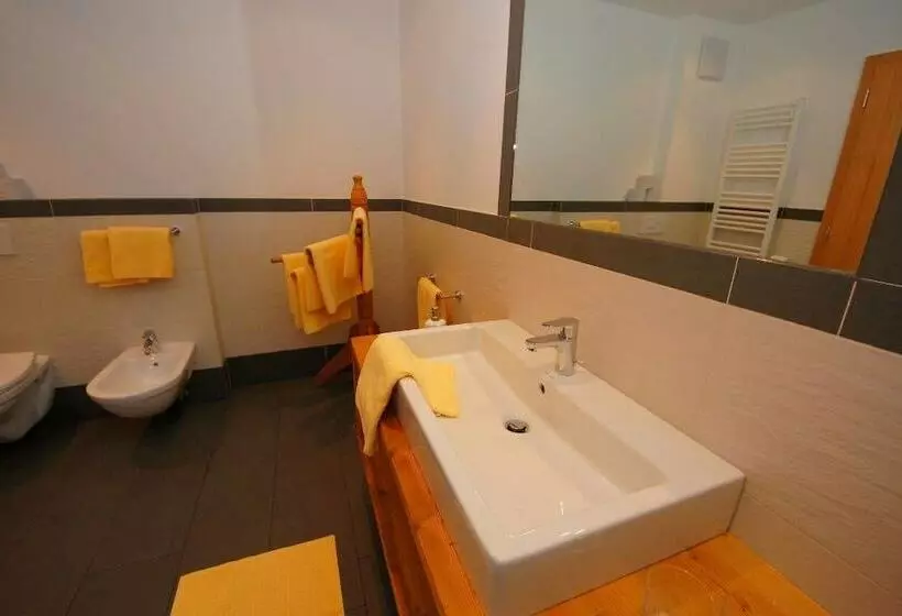 Hotelli Rifugio La Para