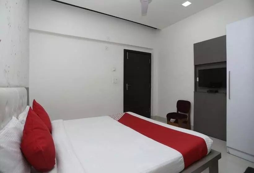 Flagship Hotel Mangalam Inn