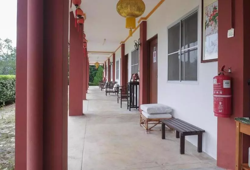 Hotelli Oyo 89928 Acf Guest House