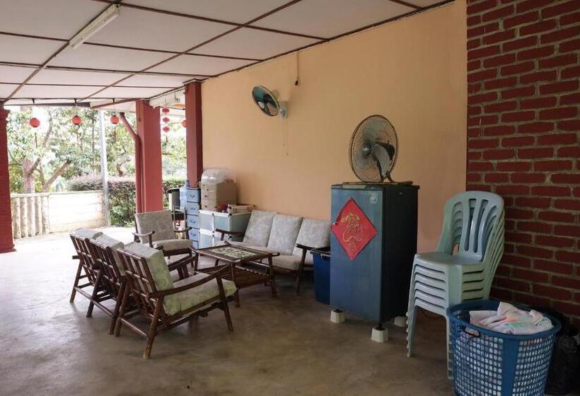 Отель Oyo 89928 Acf Guest House