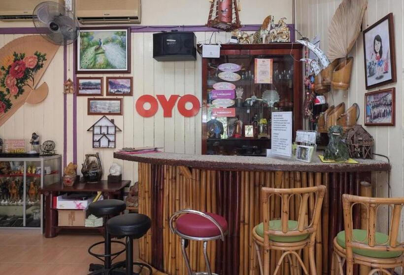 Отель Oyo 89928 Acf Guest House