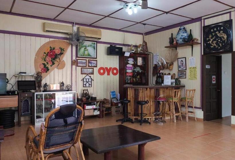 Отель Oyo 89928 Acf Guest House