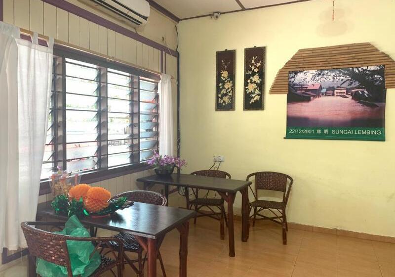 Отель Oyo 89928 Acf Guest House