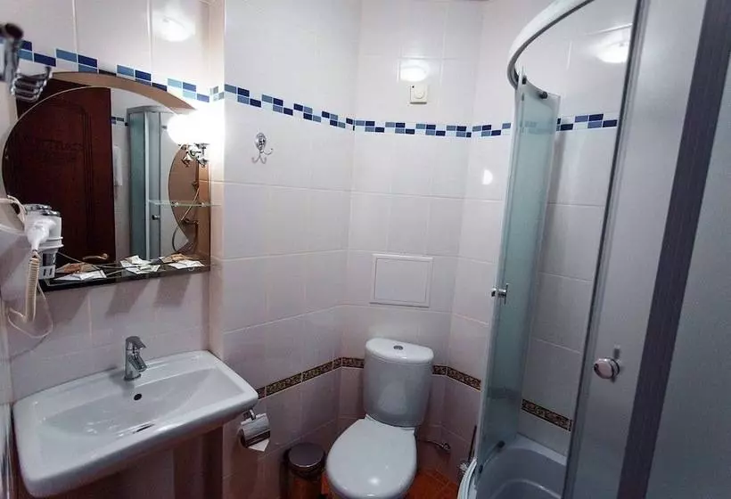 هتل Pano Castro