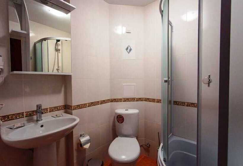 فندق Pano Castro