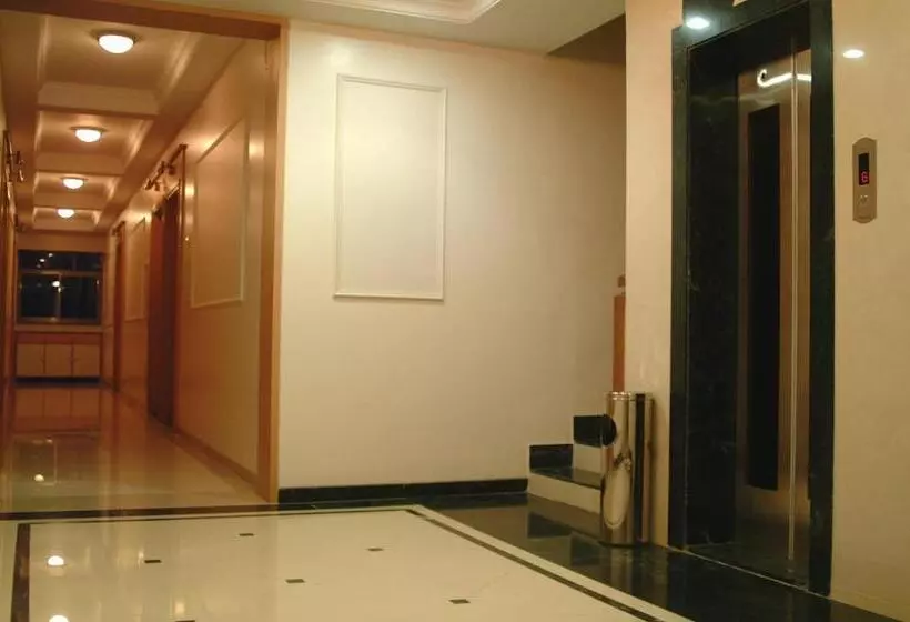 ホテル Ravikiran Alibaug