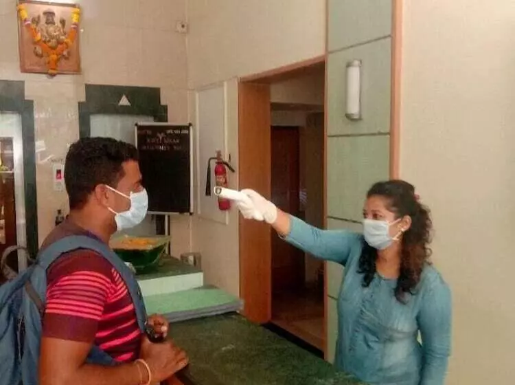 ホテル Ravikiran Alibaug