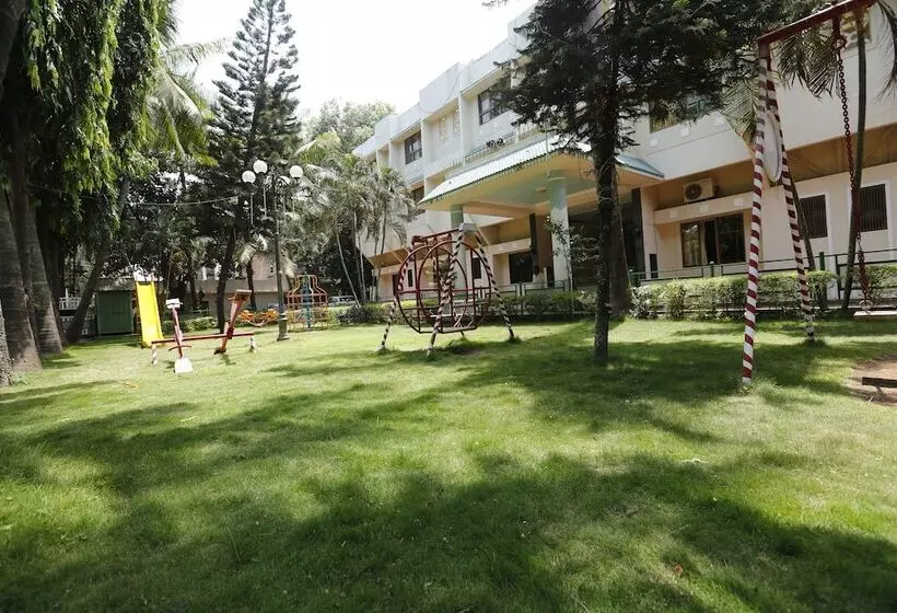 ホテル Ravikiran Alibaug