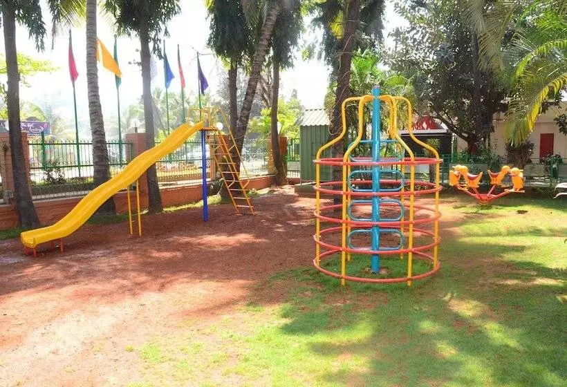 ホテル Ravikiran Alibaug