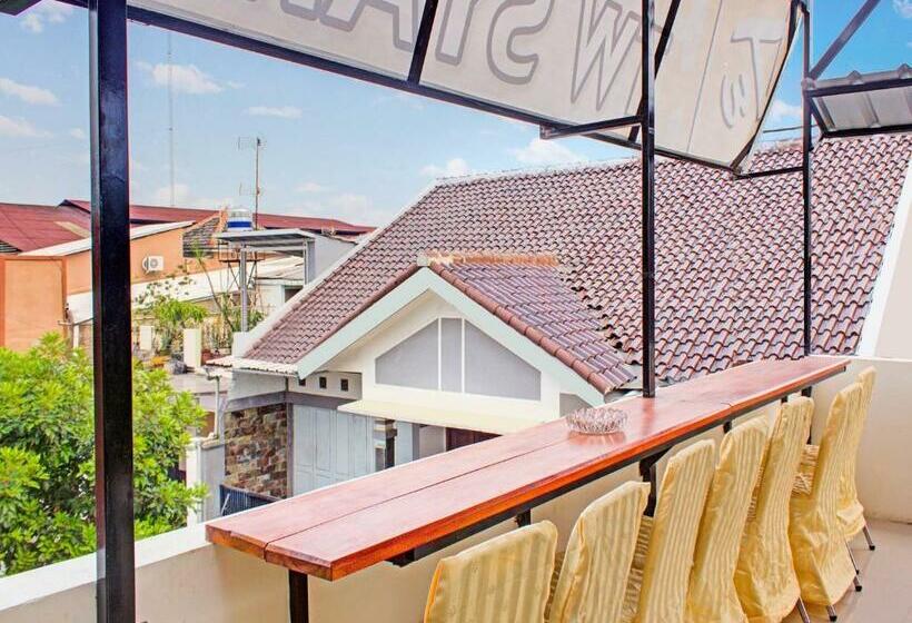 فندق Reddoorz Syariah Near Stasiun Cianjur