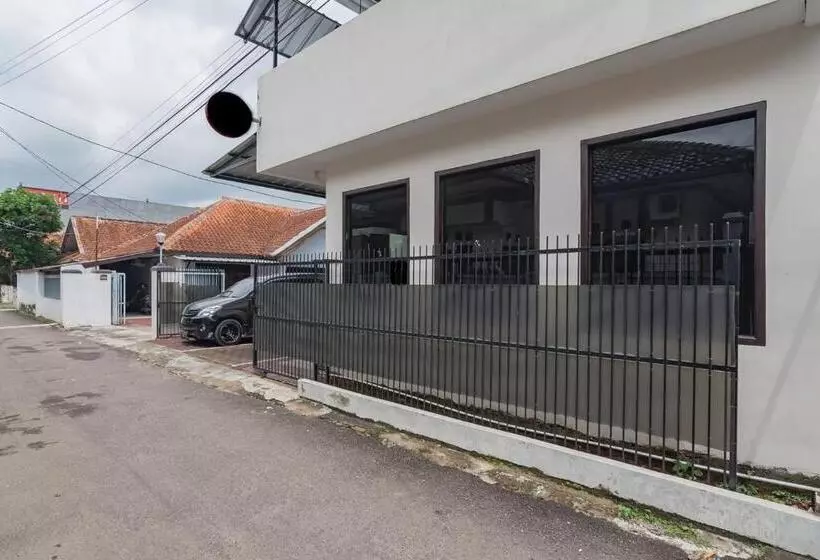 هتل Reddoorz Syariah Near Stasiun Cianjur