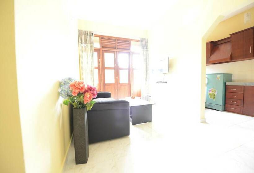 Hotel Seth Way Echo Village