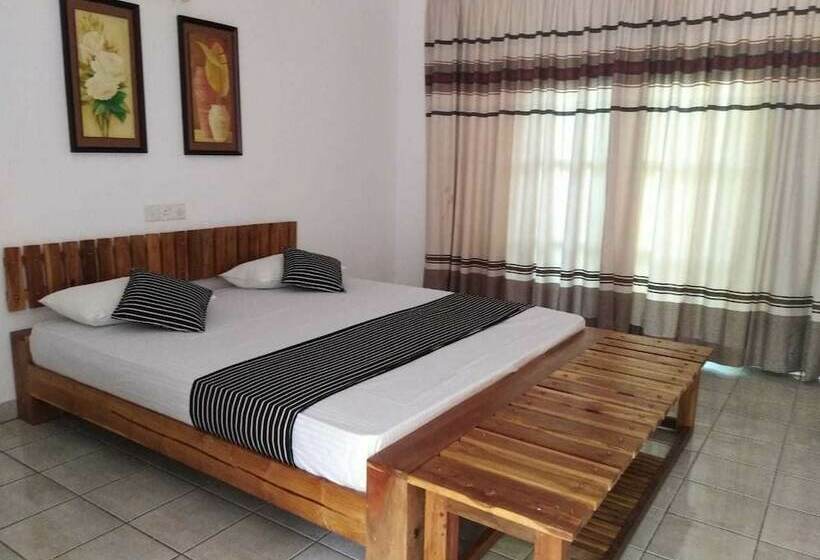 Hotel Seth Way Echo Village