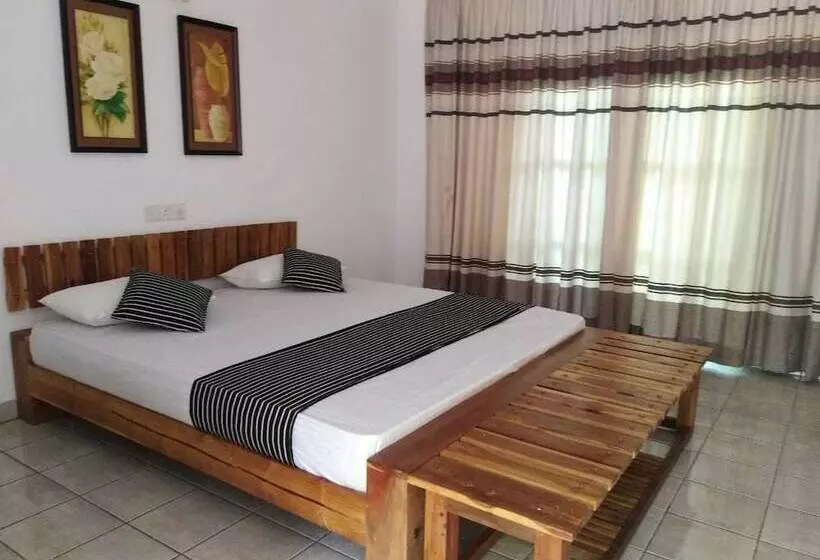 Hotelli Seth Way Echo Village