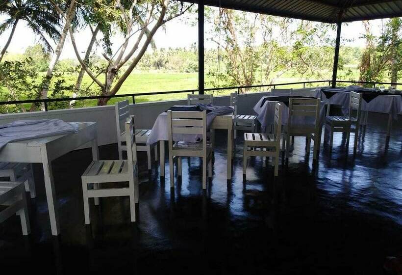 Hotel Seth Way Echo Village